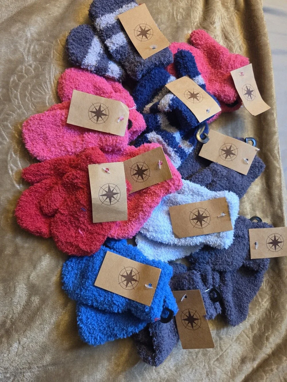 Cozy Kids Fuzzy Mittens - Blue & Gray